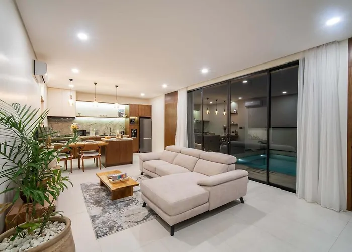 Emerald Hills Complex 2br Luxury 别墅