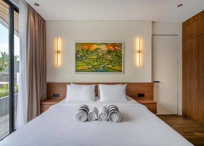 Emerald Hills Complex 2br Luxury