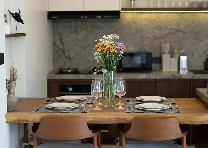 Villa Emerald Hills Complex 2br Luxury *