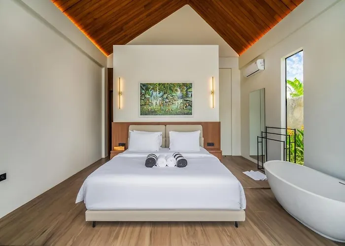 Villa Emerald Hills Complex 2br Luxury *