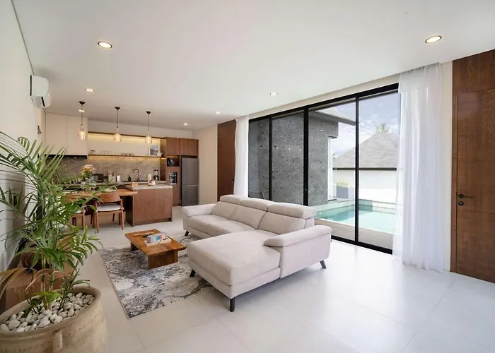 Emerald Hills Complex 2br Luxury *